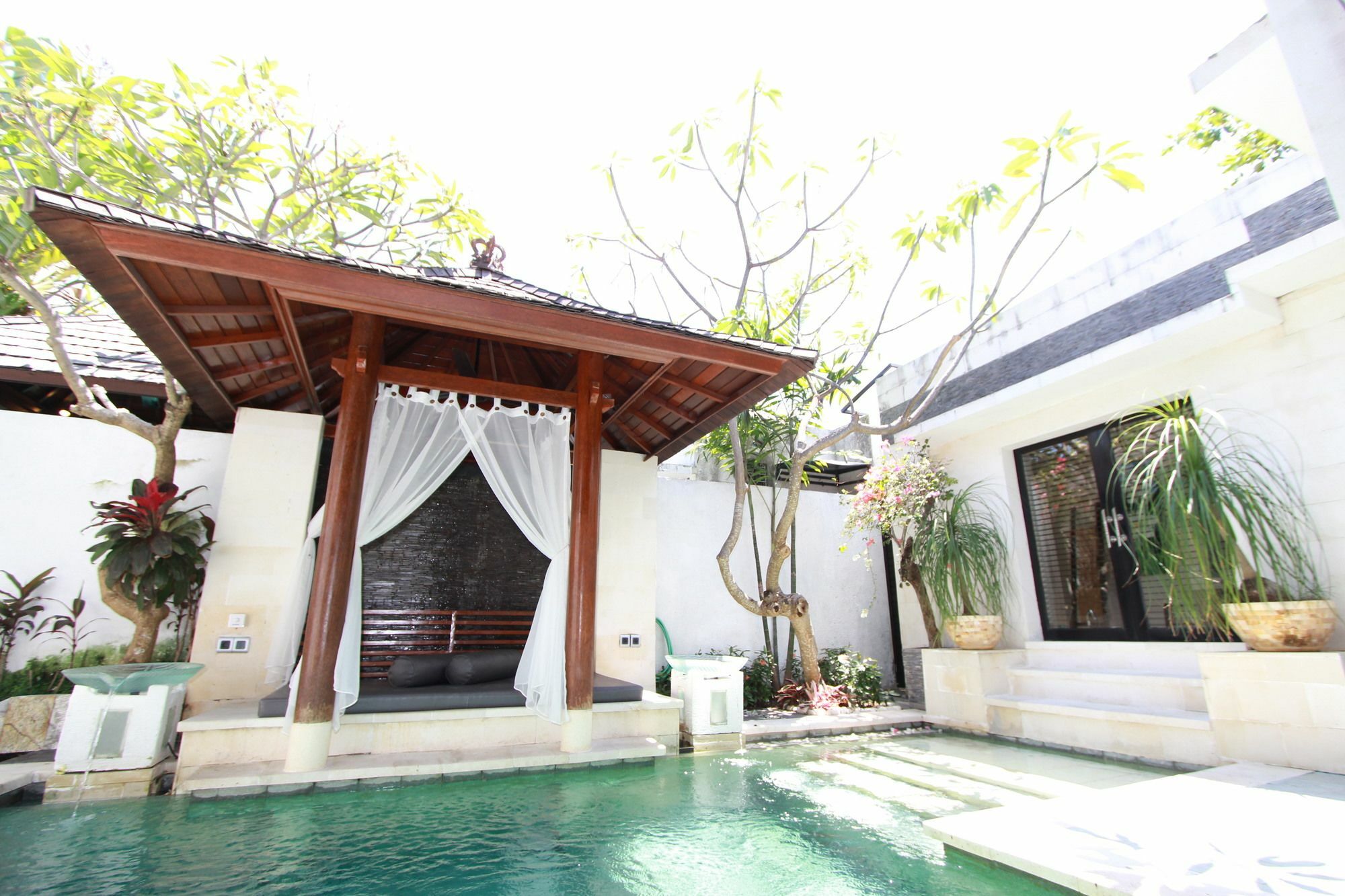 Nike Villas Sanur Exterior foto